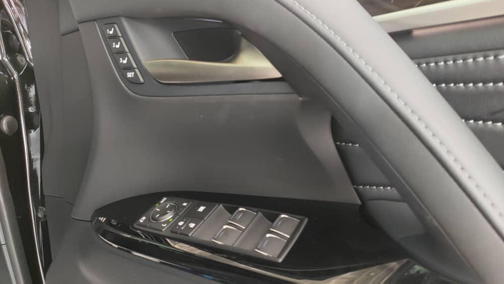 2020 LEXUS LX570